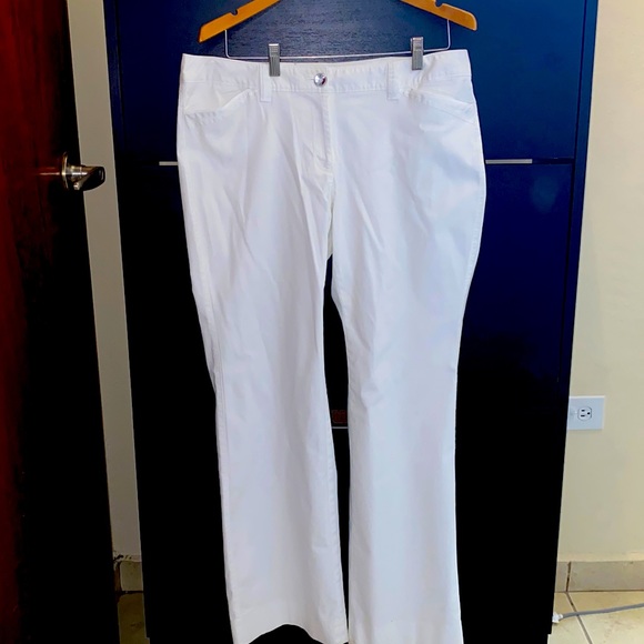 White House Black Market Pants - White Women's Bootcut Pants